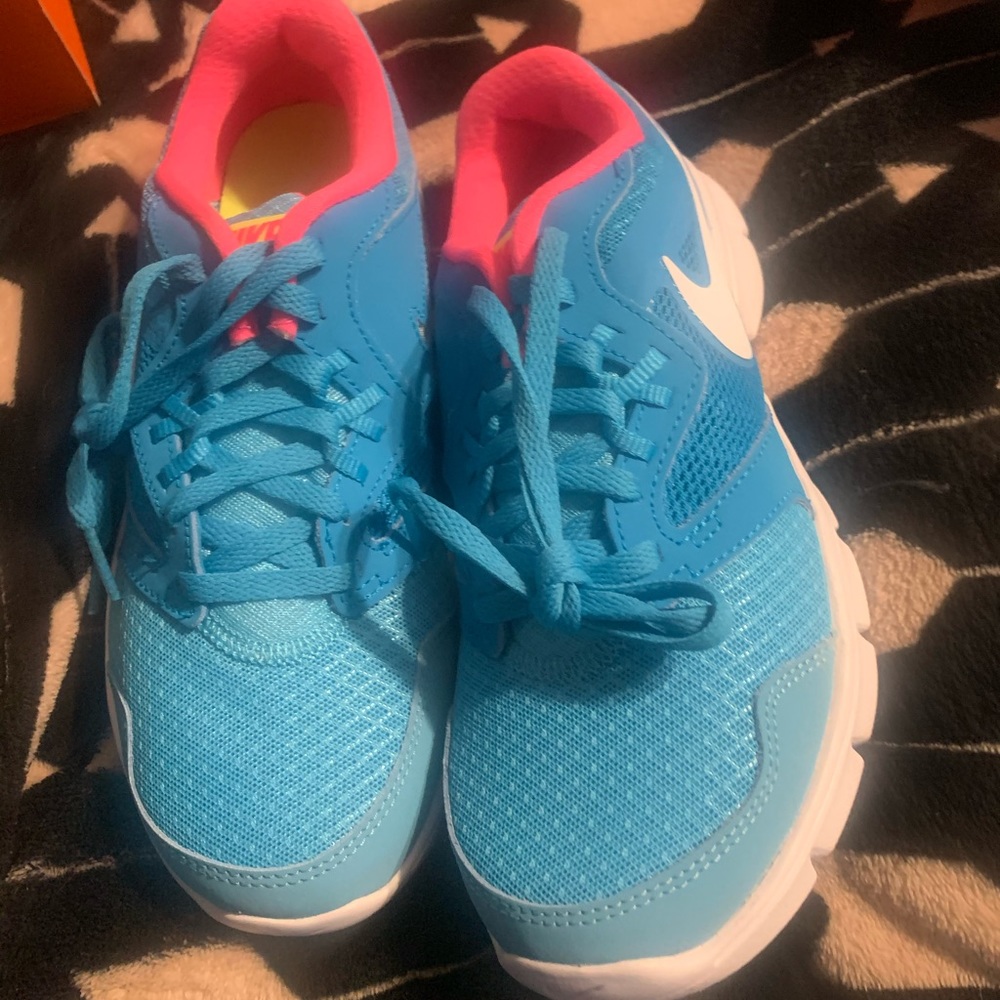 Nike shoes